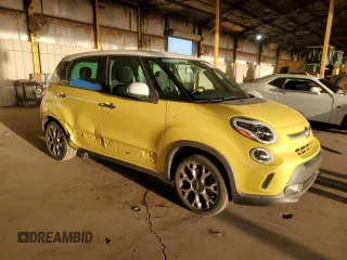 2014 FIAT 500L Trekking with VIN ZFBCFADH5EZ009574, listed as a Copart auction lot 47250205 with 33,469 mi miles and Salvage Title. Bid and sale history available at DreamBid. Image 4.