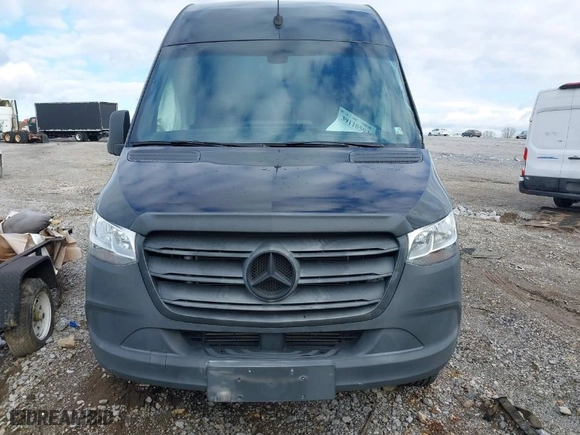 2019 Mercedes-Benz Sprinter Passenger Van with VIN WDZPF0CD4KP125864, listed as a IAAI auction lot 39110594 with NaN miles. Bid and sale history available at carsss.com. Image 11.