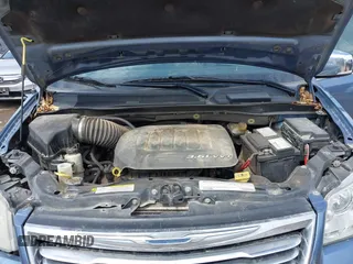 2011 Chrysler Town & Country Limited with VIN 2A4RR6DG0BR716004, listed as a IAAI auction lot 41885649 with 235,612 mi miles. Bid and sale history available at carsss.com. Image 10.
