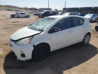 2013 Toyota Prius One z VIN JTDKDTB36D1557372, wystawiony jako Copart lot #52561035 z przebiegiem 141 083 mil mil oraz Szkoda całkowita • Salvage title. Historia ofert i sprzedaży dostępna na DreamBid. Obrazek 1.
