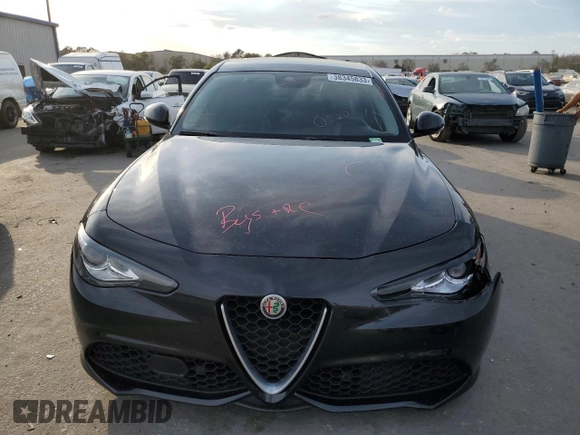 2018 Alfa Romeo Giulia Ti Sport with VIN ZARFAECN9J7566538, listed as a Copart auction lot 38345833 with 58,501 mi miles. Bid and sale history available at carsss.com. Image 5.