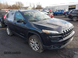 2016 Jeep Cherokee Latitude with VIN 1C4PJMCB6GW345413, listed as a IAAI auction lot 41216995 with 254,311 mi miles. Bid and sale history available at carsss.com. Image 1.