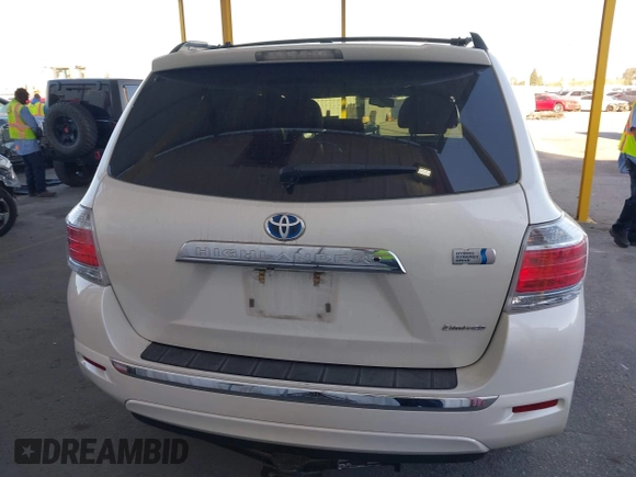 2013 Toyota Highlander Limited z VIN JTEDC3EH1D2012964, wystawiony jako IAAI lot #41666516 z przebiegiem 231 737 mil mil oraz . Historia ofert i sprzedaży dostępna na DreamBid. Obrazek 16.