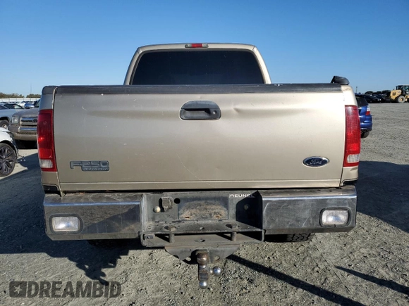 2000 Ford Super Duty F-250 XL with VIN 1FTNW21S9YEA79229, listed as a Copart auction lot 79939304 with 276,795 mi miles and Salvage Title. Bid and sale history available at carsss.com. Image 6.