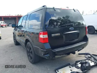 2010 Ford Expedition Limited z VIN 1FMJU1K55AEA30148, wystawiony jako IAAI lot #42119252 z przebiegiem 144 938 mil mil oraz . Historia ofert i sprzedaży dostępna na DreamBid. Obrazek 6.
