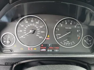 2014 BMW 3 Series 320i with VIN WBA3B1C56EK131723, listed as a Copart auction lot 54686025 with 95,105 mi miles and Salvage title. Bid and sale history available at DreamBid. Image 9.