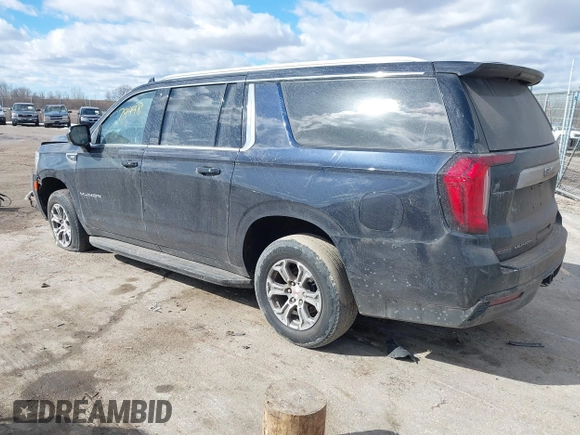 2022 GMC Yukon XL SLE with VIN 1GKS2FKD0NR326393, listed as a IAAI auction lot 41674448 with 43,807 mi miles and . Bid and sale history available at DreamBid. Image 3.