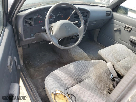 1992 Toyota 2WD Pickups DLX with VIN JT4RN93P5N5049078, listed as a Copart auction lot 53206505 with 241,359 mi miles and Clean Title. Bid and sale history available at carsss.com. Image 8.