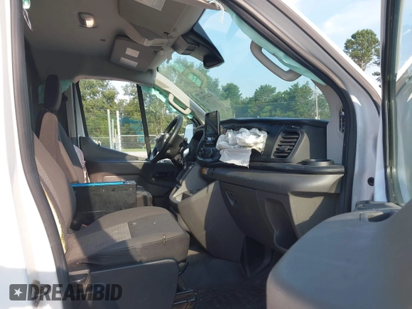 2020 Ford Transit Cargo with VIN 1FTBR1Y87LKA19622, listed as a IAAI auction lot 42479925 with 98,474 mi miles and . Bid and sale history available at DreamBid. Image 5.