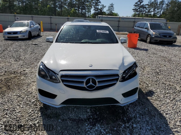 2016 Mercedes-Benz E 350 Luxury with VIN WDDHF8JB2GB326838, listed as a Copart auction lot 52218495 with 58,266 mi miles and Salvage Title. Bid and sale history available at DreamBid. Image 5.