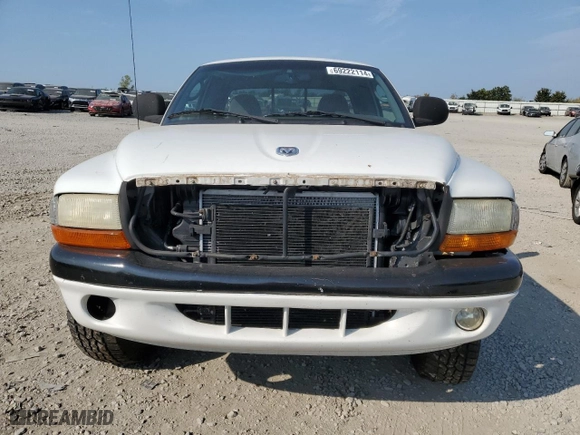 2000 Dodge Dakota Sport with VIN 1B7GG22N0YS547574, listed as a Copart auction lot 69222114 with 175,072 mi miles and Salvage Title. Bid and sale history available at carsss.com. Image 5.