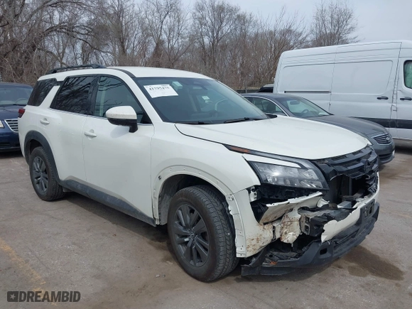 2024 Nissan Pathfinder SV with VIN 5N1DR3BA1RC274037, listed as a IAAI auction lot 41795475 with 40,079 mi miles. Bid and sale history available at carsss.com. Image 1.