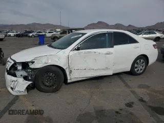 2010 Toyota Camry z VIN 4T1BF3EK2AU576956, wystawiony jako Copart lot #43571995 z przebiegiem 29 801 mil mil oraz Szkoda całkowita • Salvage title. Historia ofert i sprzedaży dostępna na DreamBid. Obrazek 1.