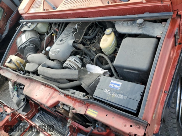 2003 Hummer H2 with VIN 5GRGN23U73H141713, listed as a Copart auction lot 84285624 with 152,719 mi miles and Non Repairable. Bid and sale history available at carsss.com. Image 12.