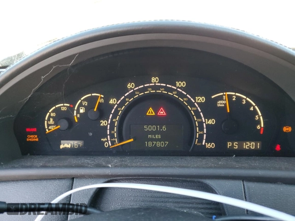 2002 Mercedes-Benz CL 500/600 z VIN WDBPJ75J32A023824, wystawiony jako Copart lot #77254134 z przebiegiem 187 807 mil mil oraz Szkoda całkowita • Salvage title. Historia ofert i sprzedaży dostępna na DreamBid. Obrazek 9.