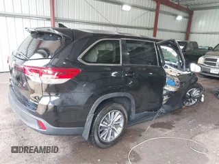 2019 Toyota Highlander SE z VIN 5TDJZRFH2KS594988, wystawiony jako IAAI lot #42106954 z przebiegiem 53 369 mil mil oraz . Historia ofert i sprzedaży dostępna na DreamBid. Obrazek 4.