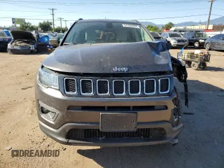 2018 Jeep Compass Latitude with VIN 3C4NJDBB8JT325217, listed as a Copart auction lot 64356803 with 81,678 mi miles and Salvage Title. Bid and sale history available at carsss.com. Image 5.