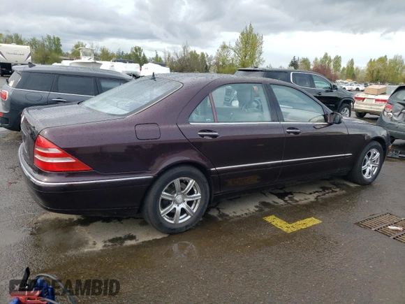 2002 Mercedes-Benz S-Class 4.3L with VIN WDBNG70J52A235556, listed as a Copart auction lot 51369375 with 201,655 mi miles and Salvage Title. Bid and sale history available at carsss.com. Image 3.