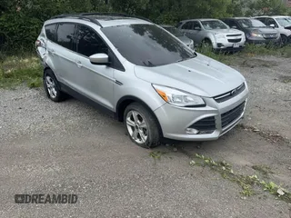 2013 Ford Escape SE с VIN 1FMCU9GX4DUA11456, выставлен на аукционе IAAI как лот 42447670 с пробегом Не указан миль и . История ставок и продаж доступна на DreamBid. Изображение 1.