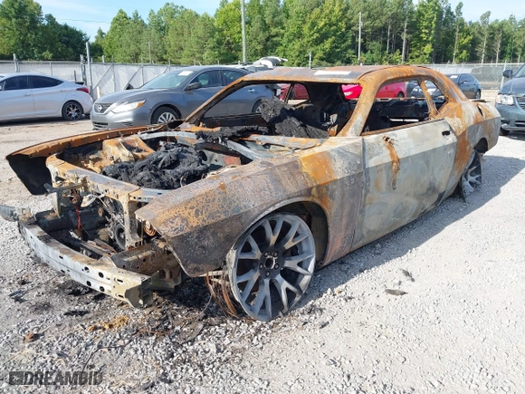 2016 Dodge Challenger SXT Plus with VIN 2C3CDZAG1GH352886, listed as a IAAI auction lot 40124109 with 1 mi miles. Bid and sale history available at carsss.com. Image 16.
