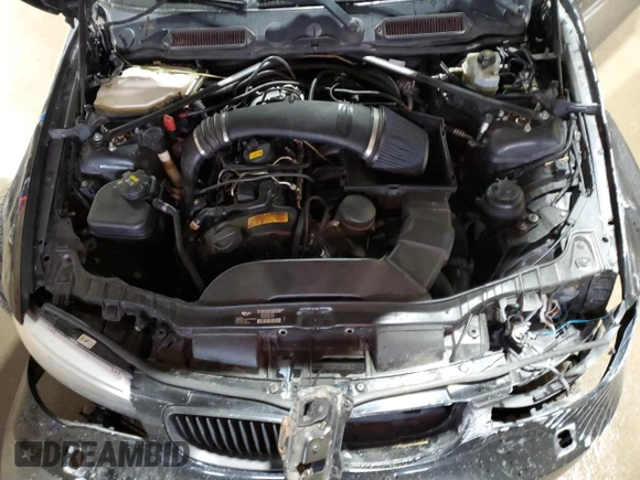 2013 BMW 1 Series 135i with VIN WBAUN7C5XDVM26903, listed as a Copart auction lot 60525595 with 219,810 mi miles and Salvage title. Bid and sale history available at DreamBid. Image 11.