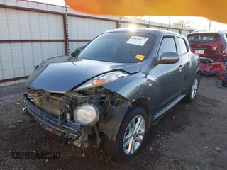 2014 Nissan Juke S with VIN JN8AF5MV1ET480257, listed as a IAAI auction lot 40858753 with 135,753 mi miles. Bid and sale history available at carsss.com. Image 2.