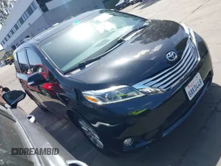 2017 Toyota Sienna XLE Auto Access Seat with VIN 5TDYZ3DC6HS850223, listed as a IAAI auction lot 41958525 with 46,261 mi miles and . Bid and sale history available at DreamBid. Image 1.
