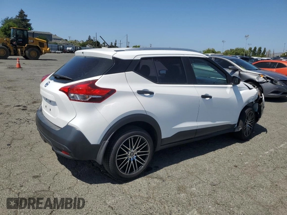 2019 Nissan Kicks S z VIN 3N1CP5CU1KL495287, wystawiony jako Copart lot #55803885 z przebiegiem 88 530 mil mil oraz Szkoda całkowita • Salvage title. Historia ofert i sprzedaży dostępna na DreamBid. Obrazek 3.