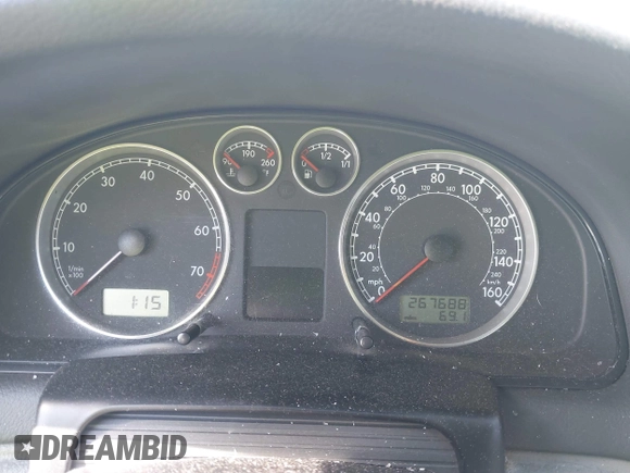 2003 Volkswagen Passat GL z VIN WVWMD63BX3E423052, wystawiony jako IAAI lot #39234258 z przebiegiem 267 688 mil mil oraz . Historia ofert i sprzedaży dostępna na DreamBid. Obrazek 7.