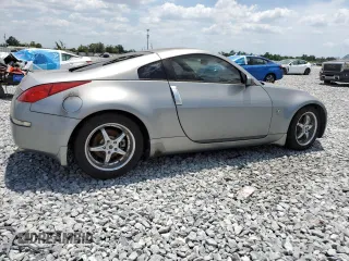 2004 Nissan 350Z Touring with VIN JN1AZ34D34T152547, listed as a Copart auction lot 55356615 with 220,165 mi miles and Clean Title. Bid and sale history available at carsss.com. Image 3.