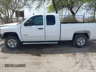 2007 Chevrolet Silverado 1500 Work Truck with VIN 2GCEC19C471698854, listed as a IAAI auction lot 42163779 with Not Provided miles and . Bid and sale history available at DreamBid. Image 14.