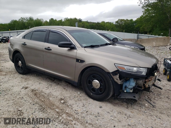 2013 Ford Police Interceptor z VIN 1FAHP2M81DG124615, wystawiony jako Copart lot #56727015 z przebiegiem 190 319 mil mil oraz Czysty tytuł • Clean title. Historia ofert i sprzedaży dostępna na DreamBid. Obrazek 4.