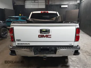 2018 GMC Sierra 1500 SLE z VIN 3GTU2MEC5JG104843, wystawiony jako IAAI lot #42447744 z przebiegiem 136 874 mil mil oraz . Historia ofert i sprzedaży dostępna na DreamBid. Obrazek 16.