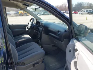 2007 Dodge Caravan SXT with VIN 1D4GP45R07B161443, listed as a IAAI auction lot 41829566 with 83,810 mi miles and . Bid and sale history available at carsss.com. Image 5.