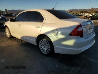 2010 Ford Fusion Hybrid with VIN 3FADP0L3XAR280889, listed as a Copart auction lot 79892004 with 95,162 mi miles and Salvage Title. Bid and sale history available at carsss.com. Image 2.