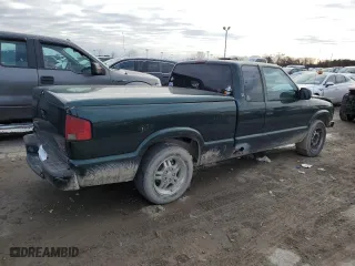 2001 GMC Sonoma SLS w/1SG Pkg with VIN 1GTCS19W318247147, listed as a Copart auction lot 83135464 with 292,056 mi miles and Salvage Title. Bid and sale history available at carsss.com. Image 3.