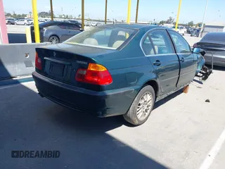 2000 BMW 3 Series 328i with VIN WBAAM5338YFR15213, listed as a IAAI auction lot 42014522 with 85,955 mi miles. Bid and sale history available at carsss.com. Image 4.