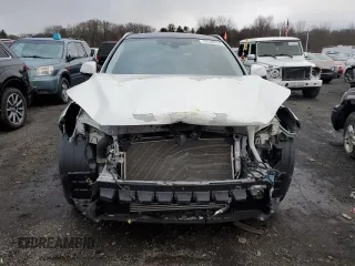 2019 Infiniti QX50 LUXE with VIN 3PCAJ5M34KF136350, listed as a Copart auction lot 37746743 with 48,540 mi miles. Bid and sale history available at carsss.com. Image 5.