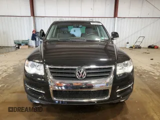 2008 Volkswagen Touareg 2 V6 with VIN WVGBE77L98D047403, listed as a Copart auction lot 43111075 with 119,407 mi miles and Salvage Title. Bid and sale history available at carsss.com. Image 5.