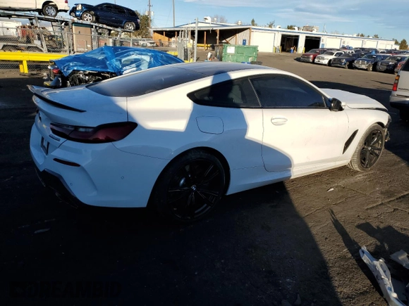 2019 BMW 8 Series M850i xDrive z VIN WBABC4C53KBU95426, wystawiony jako Copart lot #89221245 z przebiegiem Nie podano mil oraz Szkoda całkowita • Salvage title. Historia ofert i sprzedaży dostępna na DreamBid. Obrazek 3.