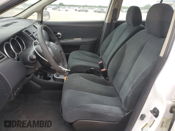 2011 Nissan Versa S с VIN 3N1BC1CP8BL477377, выставлен на аукционе Copart как лот 55097775 с пробегом 120 225 миль миль и Списание • Salvage title. История ставок и продаж доступна на DreamBid. Изображение 7.