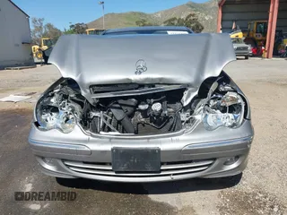 2007 Mercedes-Benz C 280 Luxury with VIN WDBRF54H67A930085, listed as a IAAI auction lot 41972926 with 92,775 mi miles and . Bid and sale history available at DreamBid. Image 12.