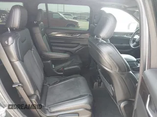 2023 Jeep Grand Cherokee Altitude with VIN 1C4RJKAG0P8700978, listed as a IAAI auction lot 42143863 with Not provided miles and . Bid and sale history available at DreamBid. Image 8.
