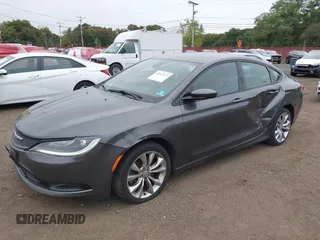 2015 Chrysler 200 S with VIN 1C3CCCBG6FN517903, listed as a IAAI auction lot 40412213 with 84,118 mi miles. Bid and sale history available at carsss.com. Image 2.