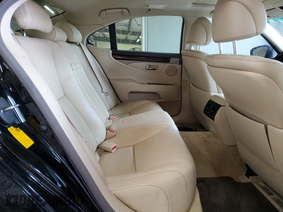 2013 Lexus LS 460 с VIN JTHCL5EF2D5016819, выставлен на аукционе Copart как лот 60543145 с пробегом 102 293 миль миль и Списание • Salvage title. История ставок и продаж доступна на DreamBid. Изображение 10.