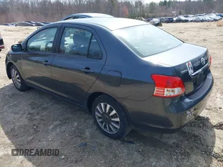2007 Toyota Yaris with VIN JTDBT923671124466, listed as a IAAI auction lot 41936737 with 117,101 mi miles. Bid and sale history available at carsss.com. Image 3.