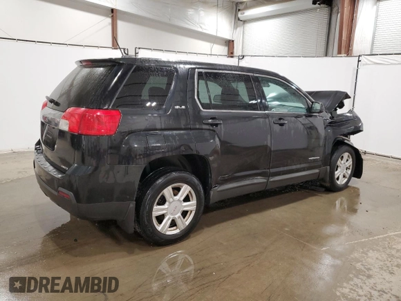 2015 GMC Terrain SLE z VIN 2GKFLVEK9F6149407, wystawiony jako Copart lot #56073465 z przebiegiem 91 994 mil mil oraz Czysty tytuł • Clean title. Historia ofert i sprzedaży dostępna na DreamBid. Obrazek 3.