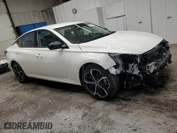 2023 Nissan Altima SR z VIN 1N4BL4CV9PN393319, wystawiony jako Copart lot #60611605 z przebiegiem 47 201 mil mil oraz Czysty tytuł • Clean title. Historia ofert i sprzedaży dostępna na DreamBid. Obrazek 4.