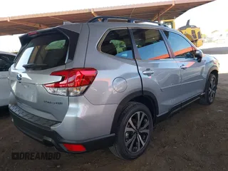 2022 Subaru Forester Limited with VIN JF2SKAPC0NH483301, listed as a IAAI auction lot 42463755 with 14,530 mi miles and . Bid and sale history available at DreamBid. Image 4.