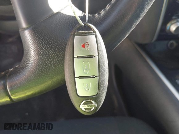 2014 Nissan Pathfinder SV z VIN 5N1AR2MN4EC654030, wystawiony jako IAAI lot #41797650 z przebiegiem 129 731 mil mil oraz . Historia ofert i sprzedaży dostępna na DreamBid. Obrazek 11.
